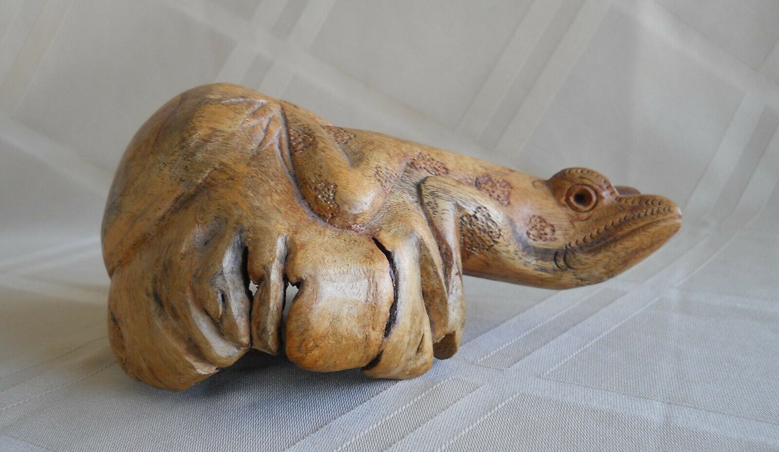 antique frog statuette