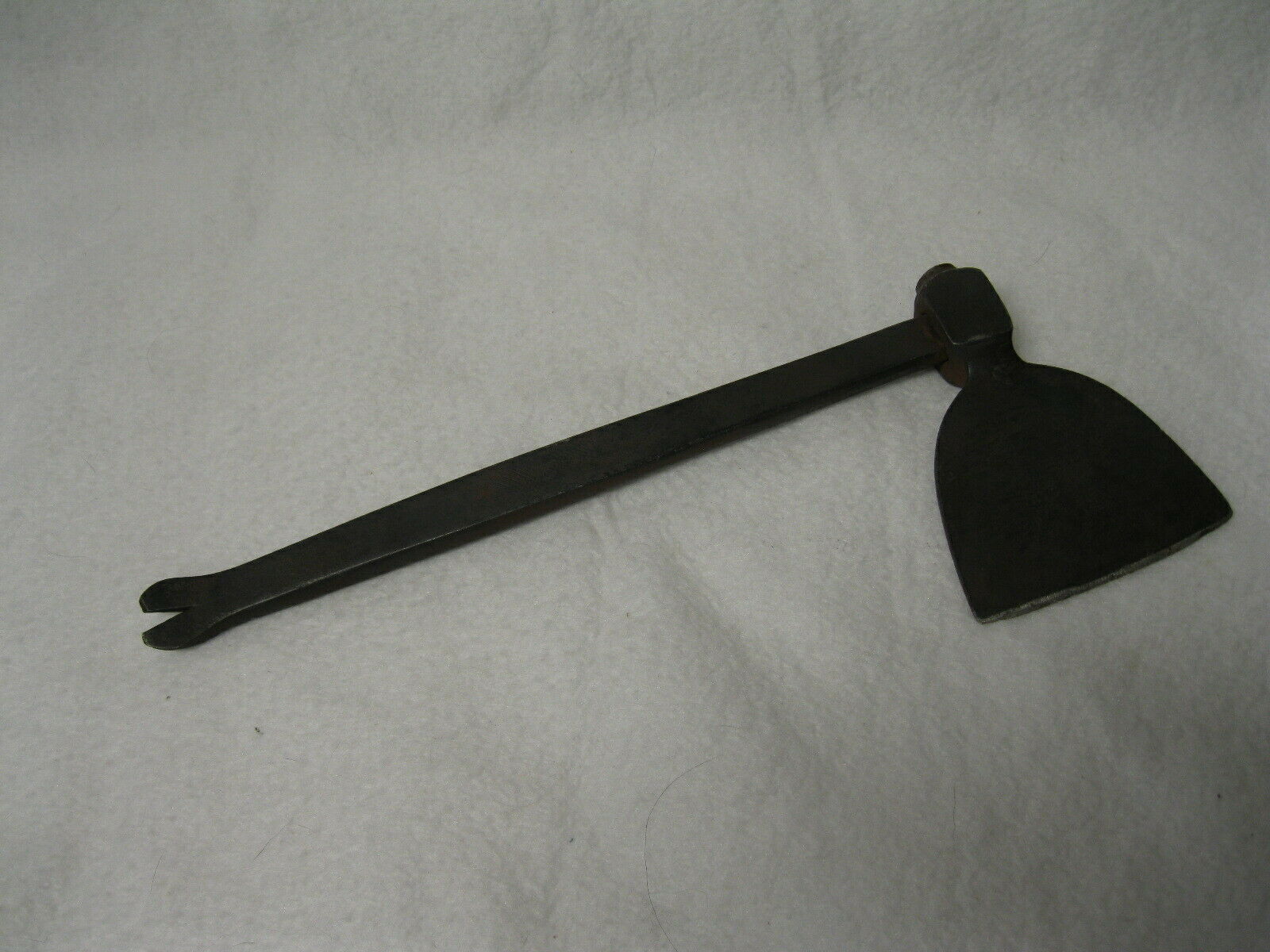 Vintage Antique Axe Hatchet Nail Puller Hammer S.H. Co. Hand 12