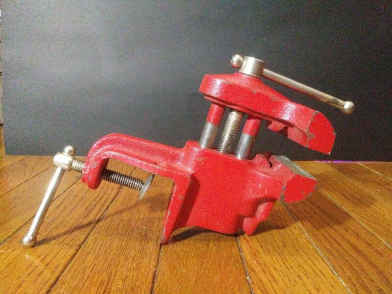 Vintage Small Metal Bench Vise Made In Japan Great Condition Antique
