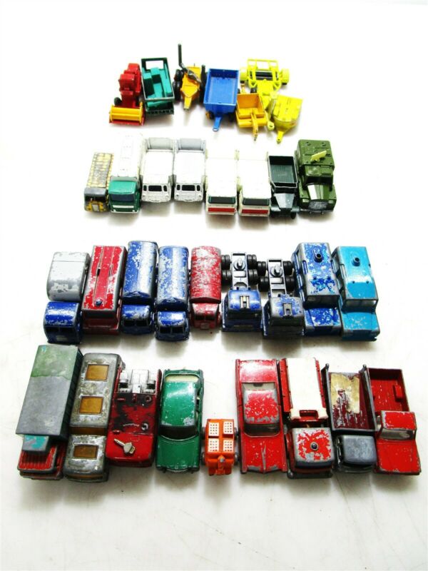 HUGE Lot of 28 Antique/Vintage Lesney Matchbox Cars Trucks MADE IN ...