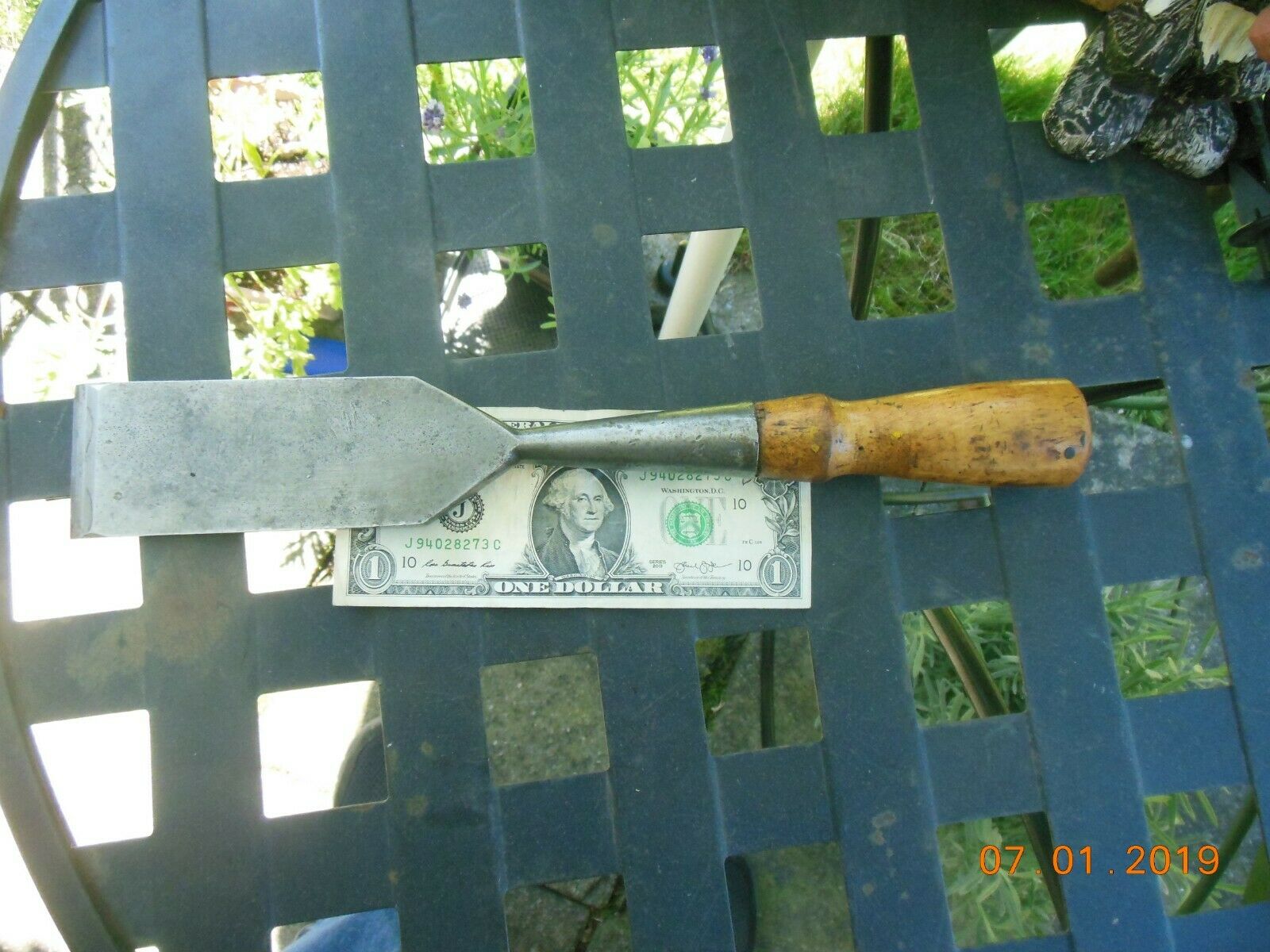 P.S.&W. Co. 2 inch socket chisel Antique Price Guide Details Page