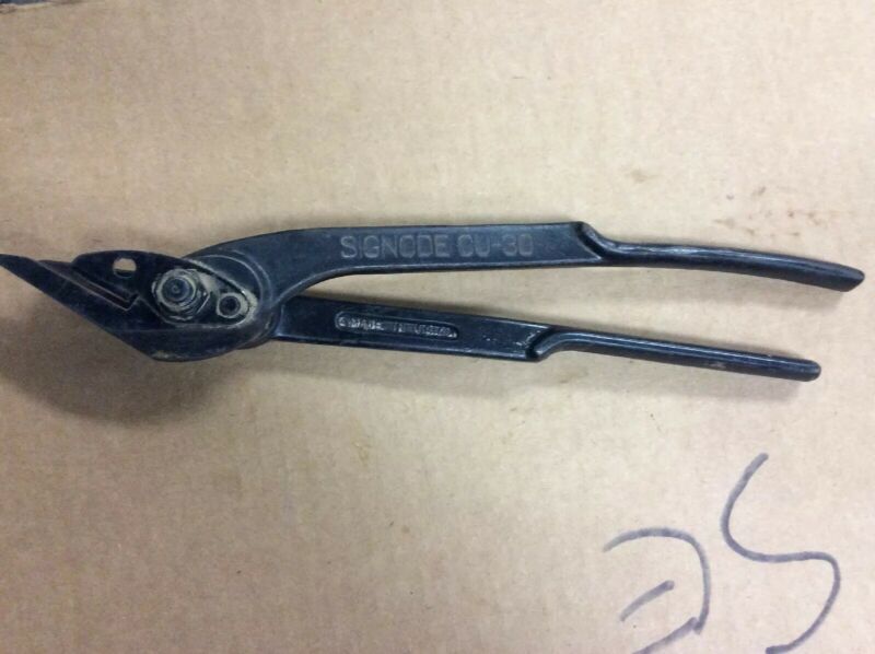 Vintage Signode CU30 Strapping Cutter Antique Price Guide Details Page