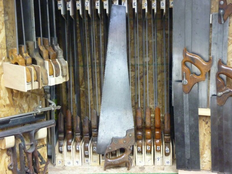 Smith Brothers Hardware Cuts Easy No. One Columbus Ohio Panel handsaw