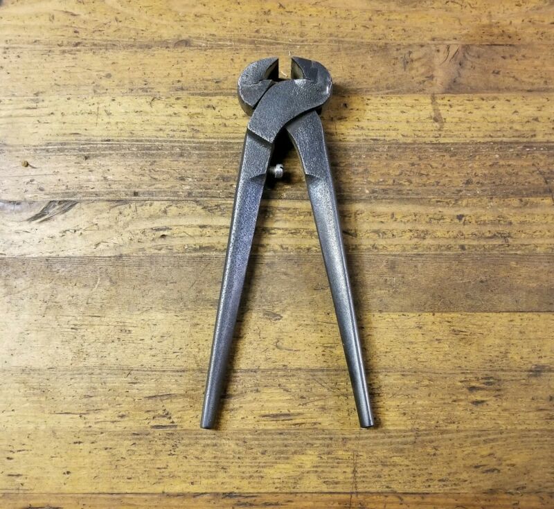 Antique BLACKSMITH Tools • Farrier Tongs Nippers • Anvil Cast