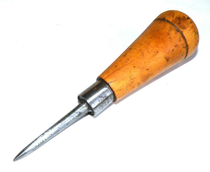 Vintage 5 3/4 inch long scratch awl with boxwood handle Antique