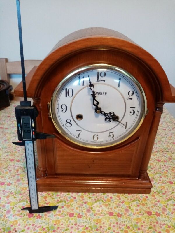 Quartz Westminster Chime Mantle Clock Antique Price Guide Details Page