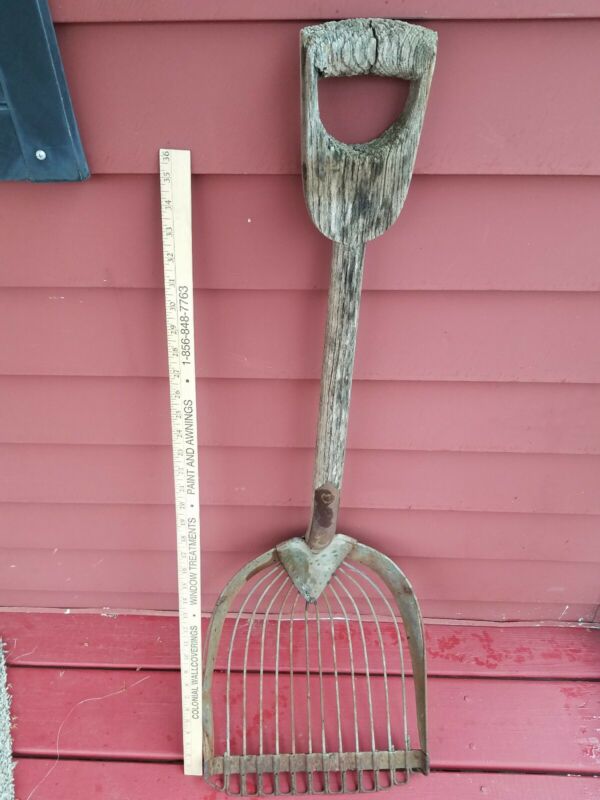 Antique/Vintage Corn Cobb/ Potato Shovel with wooden handle Antique
