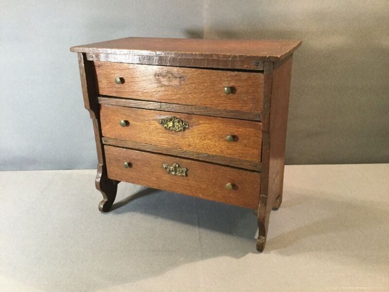 ANTIQUE Doll DRESSER Bureau MINIATURE Oak VICTORIAN WOOD TOY CHEST