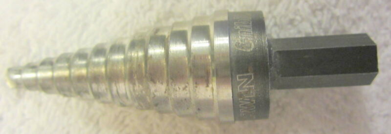 Foret étagé (Unibit) Titane 3/16" à 7/8" - 12 Tailles En 1, Pour Métal Et Bois | Perçage Propre