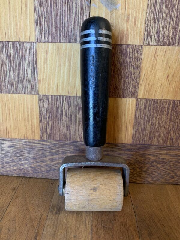 Hyde 700 Wallpaper Seam Roller, Vintage Hardwood Seam Roller Antique