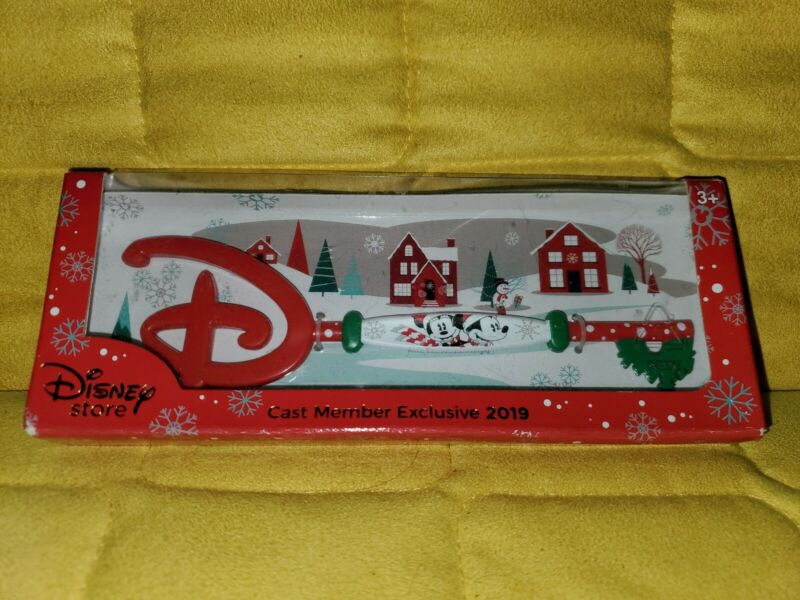 Brand New Disney Store Cast Member Exclusive 2019 Holiday Key Antique Price Guide Details Page Shop disney promo codes & coupons, january 2021. antiquesnavigator