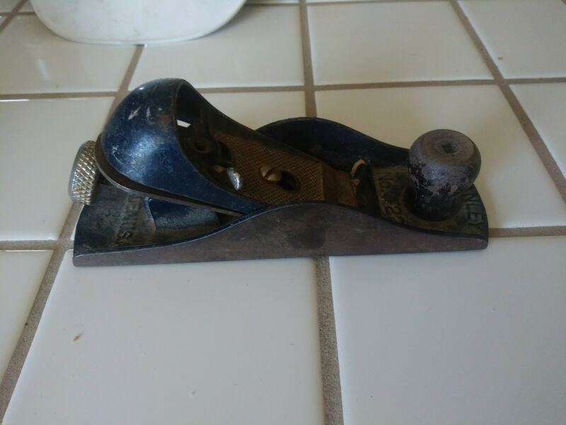 Vintage Stanley Hand Plane No. 220 Antique Price Guide Details Page