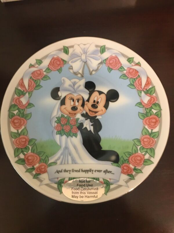 mickey proposing to minnie ring dish