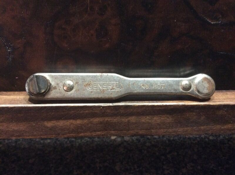 General Hardware Mfg. Co. N.Y. Ratcheting Screwdriver No.807 Antique