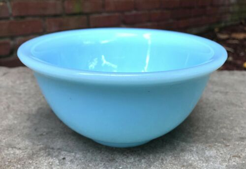 HTF MCKEE CHALAINE BLUE GLASS 6" MIXING BOWL - EXCELLENT CONDITION - NR