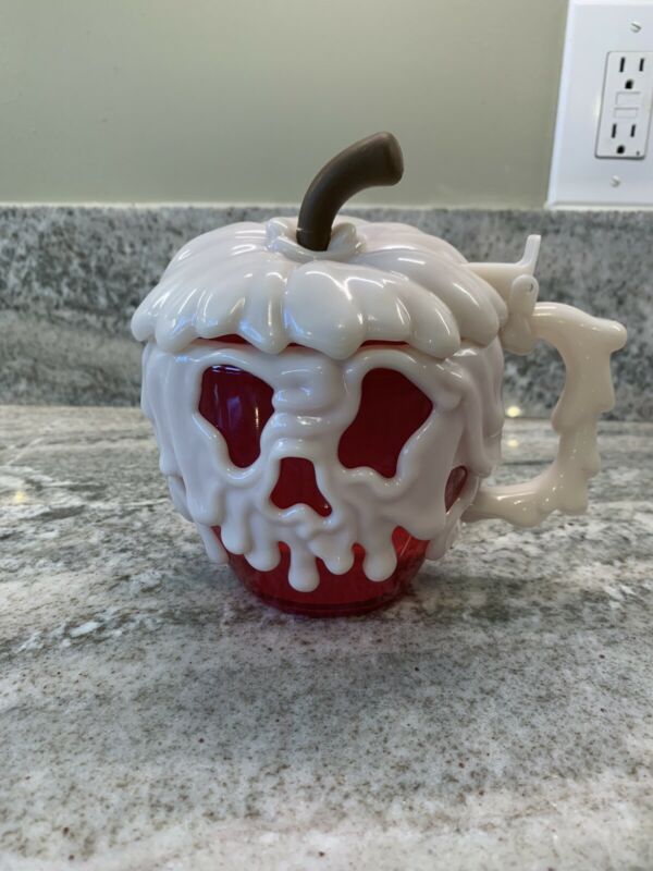 1ST EDITION RED POISON APPLE STEIN mug cup Disney Parks Halloween