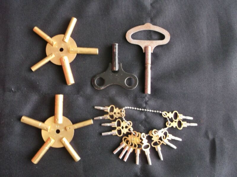 Clock Keys 5 odd and 5 even winders14 pocket watch winders 2 vintage