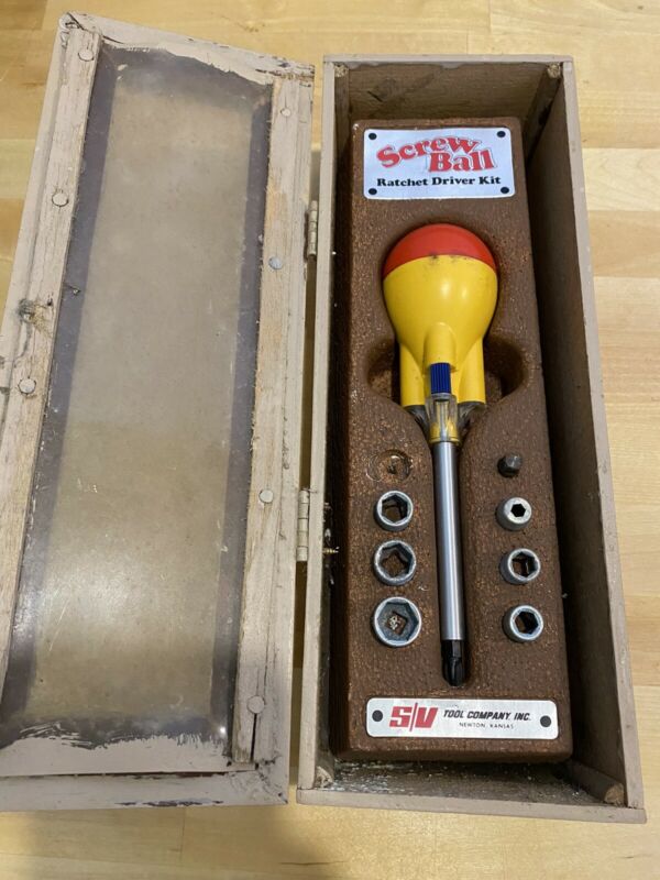 Vintage S/V TOOL CO SCREWBALL RATCHET DRIVER Tool Made in USA 4 Bits 6
