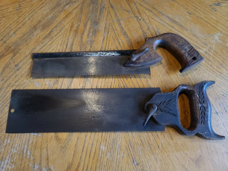 2 Antique Carpenters Dovetail Trim Saws Removable Blades Antique