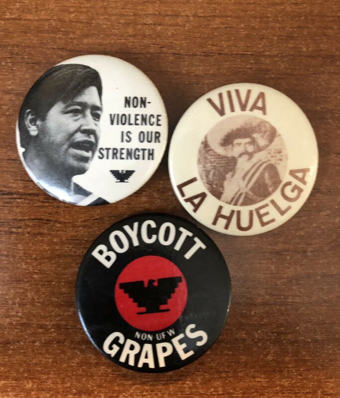Zapata, Caesar Chavez Original Boycott Grapes Buttons UFW, Civil Rights