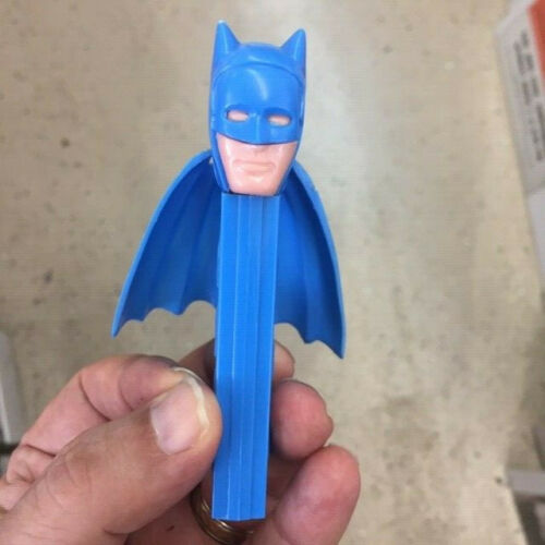 batman with cape pez dispenser