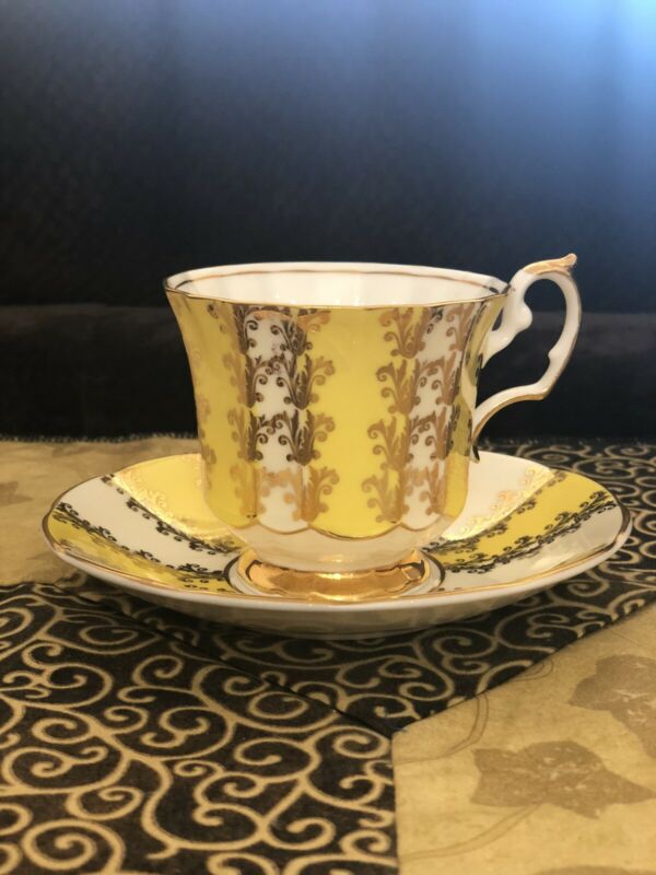 Elizabethan Fine Bone China Tea Cup and Saucer Antique Price Guide