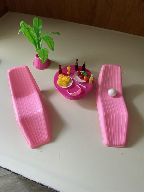BARBIE CALIFORNIA DREAM PATIO POOL PARTY 7767 RARE 1987 patio furniture