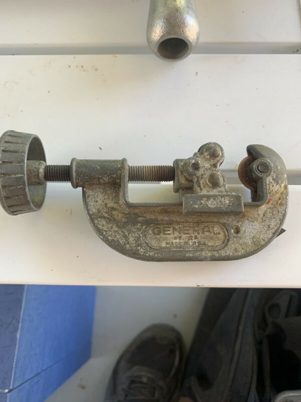 Vintage General No. 120 pipe tubing cutter made in USA very clean