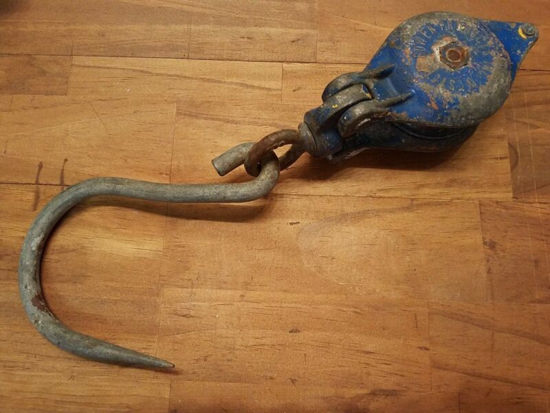 Western Power Products 303 industrial 3in. pulley w/ swivel hook