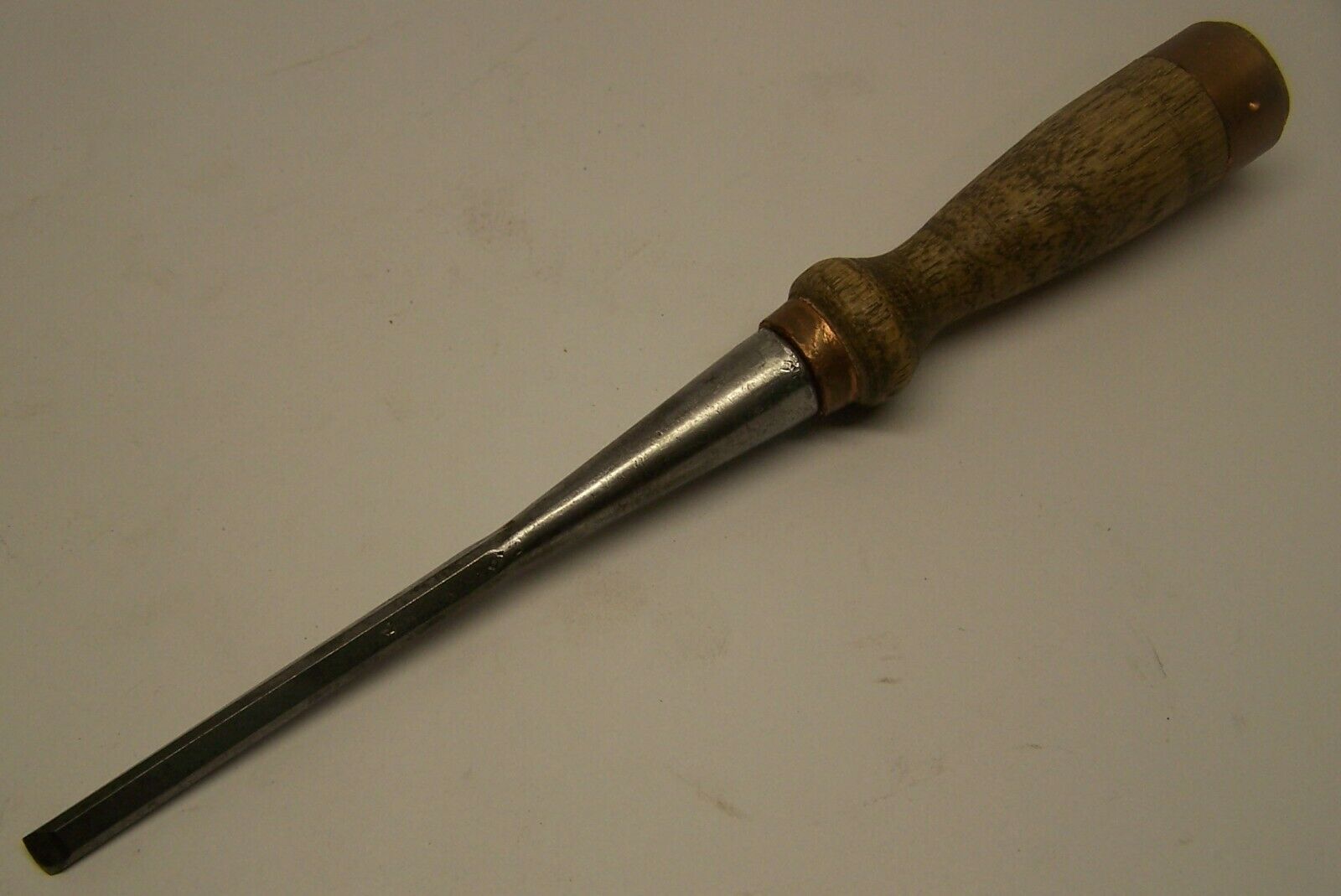Good Old DIAMOND EDGE 1/4 inch Socket Chisel with Wood Handle