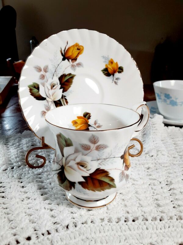 Vintage Elizabethan Fine Bone China England Cup And Saucer Antique