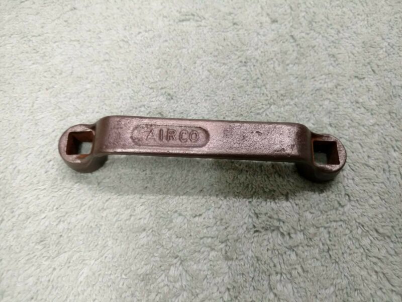 Vintage Airco 110378 Oxygen Acetylene Gas Cylinder Valve Tank Welding