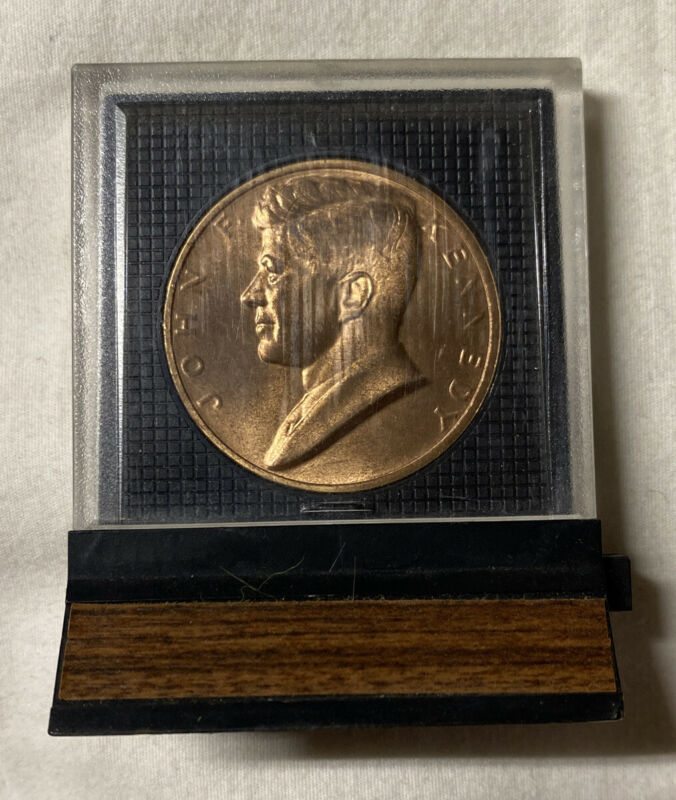 John F Kennedy Presidential Inauguration Bronze Coin In Display Case