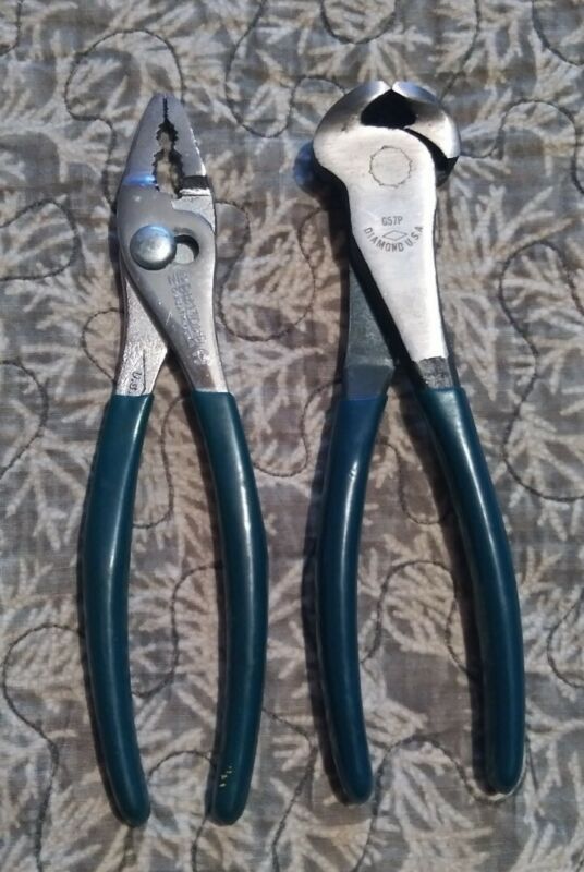 Diamond Tool & Horseshoe Co Vintage Slip Joint Plier H18 and G57P End