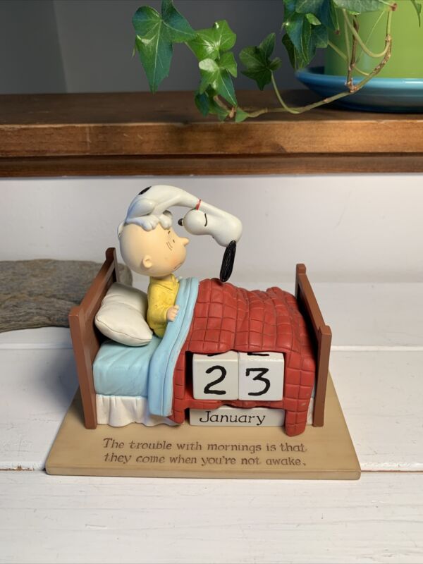 Hallmark Peanuts Snoopy and Charlie Brown Perpetual Calendar, Mint