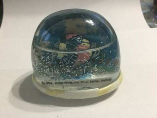 1964 world fair snow globe -- Antique Price Guide Details Page