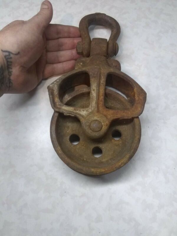 Vintage Cast Iron Block Pulley,Old Barn Loft Hay Trolley Drop Pulley ...