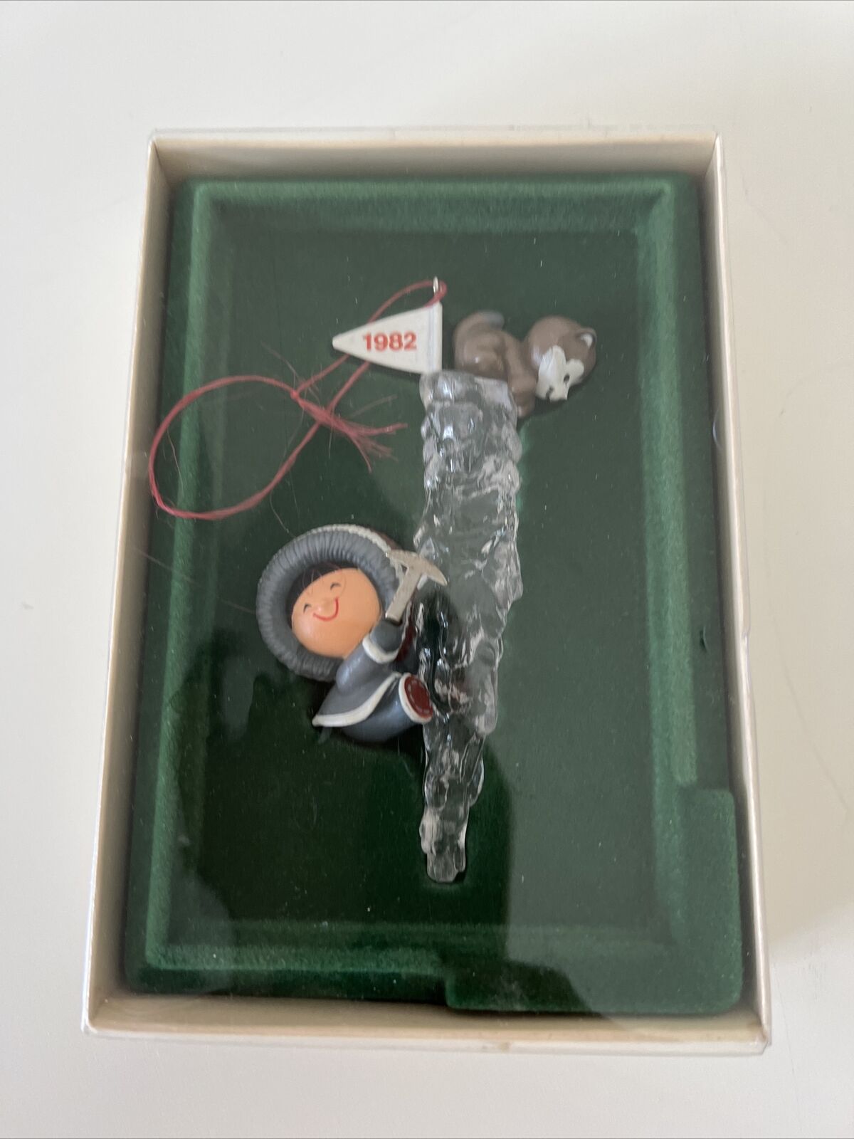 Hallmark Keepsake Ornament 1982 Frosty Friends 3 In Series Box Eskimo
