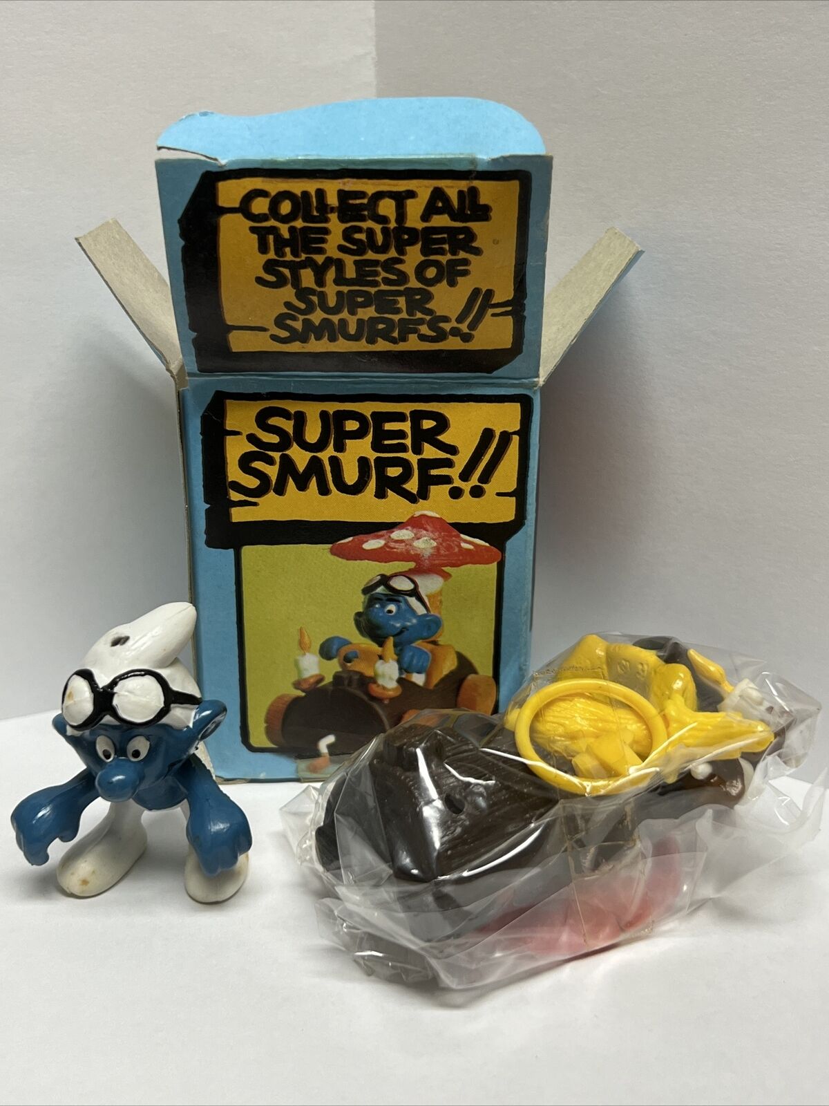 Smurfs 40232 Log Car Super Smurf Rare Vintage Figure PVC Toy Figurine ...