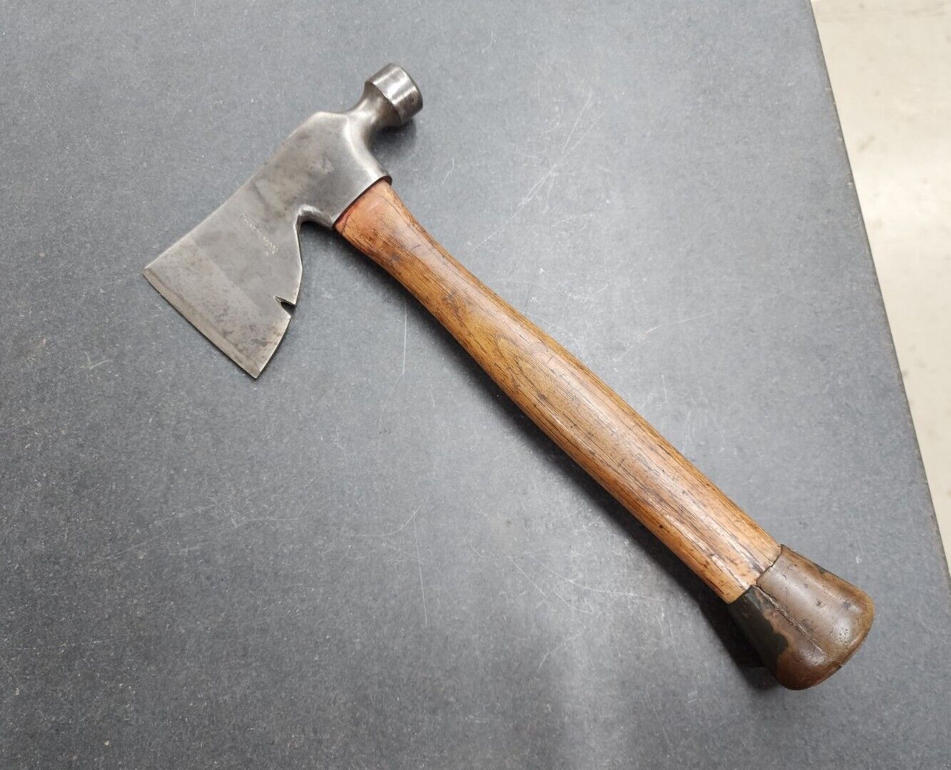 Classic Roofing Hatchet Hammer - Carbon Steel Head & Wood Handle For Roofing, Camping & Repairs