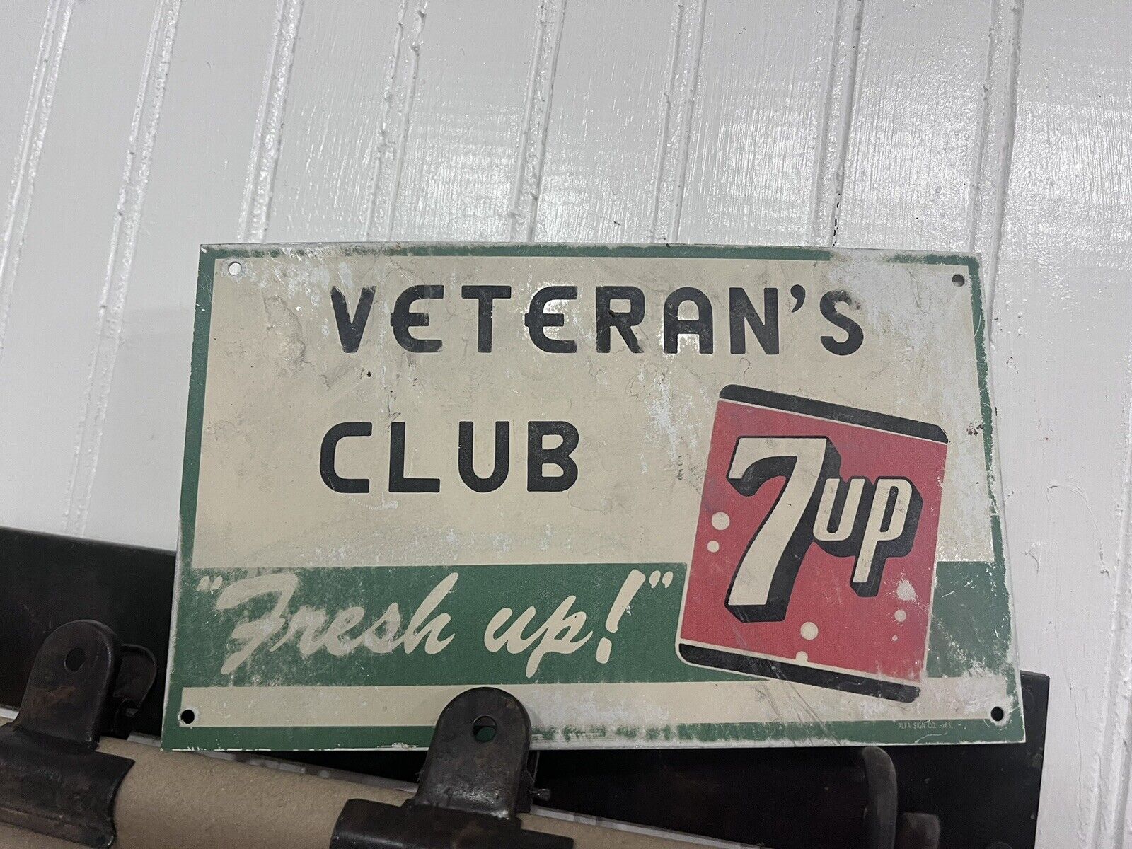 7up Veterans sign Vintage soda bottle cap Antique shop Coke Pepsi Cola