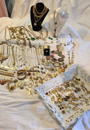 antique jewelry -- Antique Price Guide