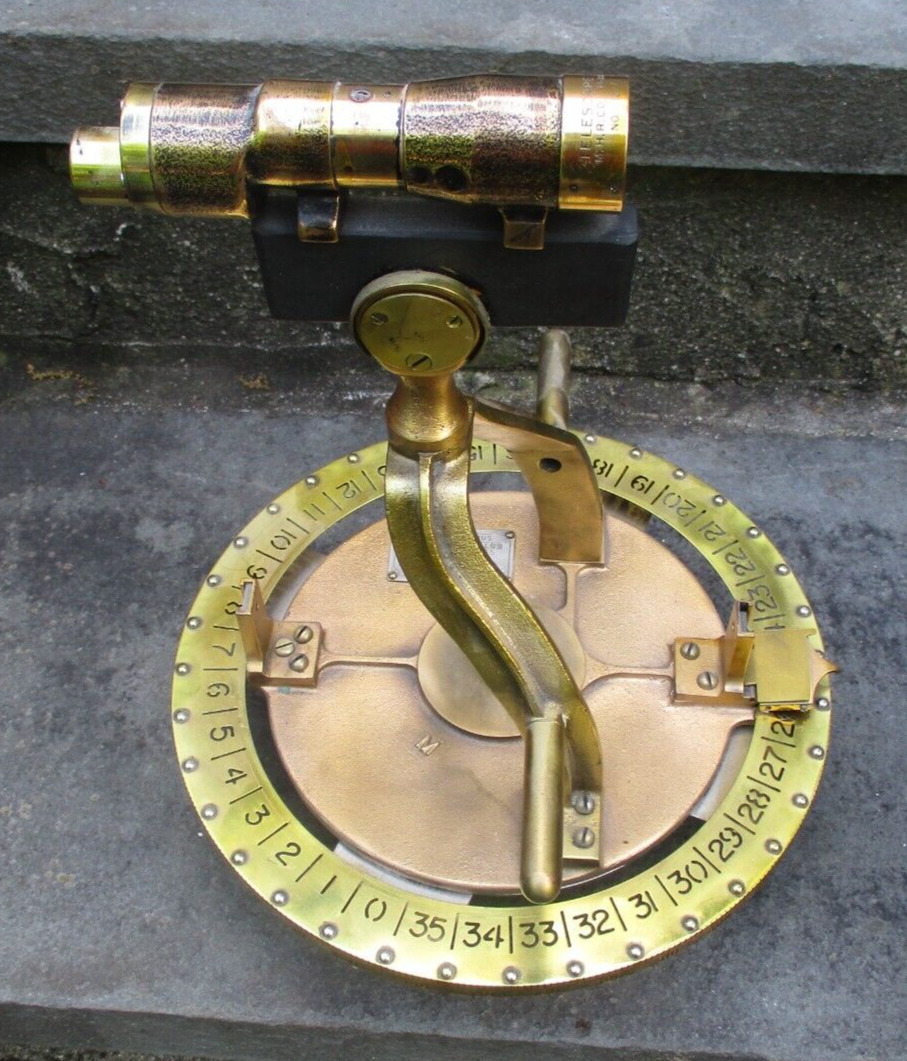 LIONEL CORP US NAVY DUMMY PELORUS BRASS CAST IRON 1944 SHIP SEXTANT