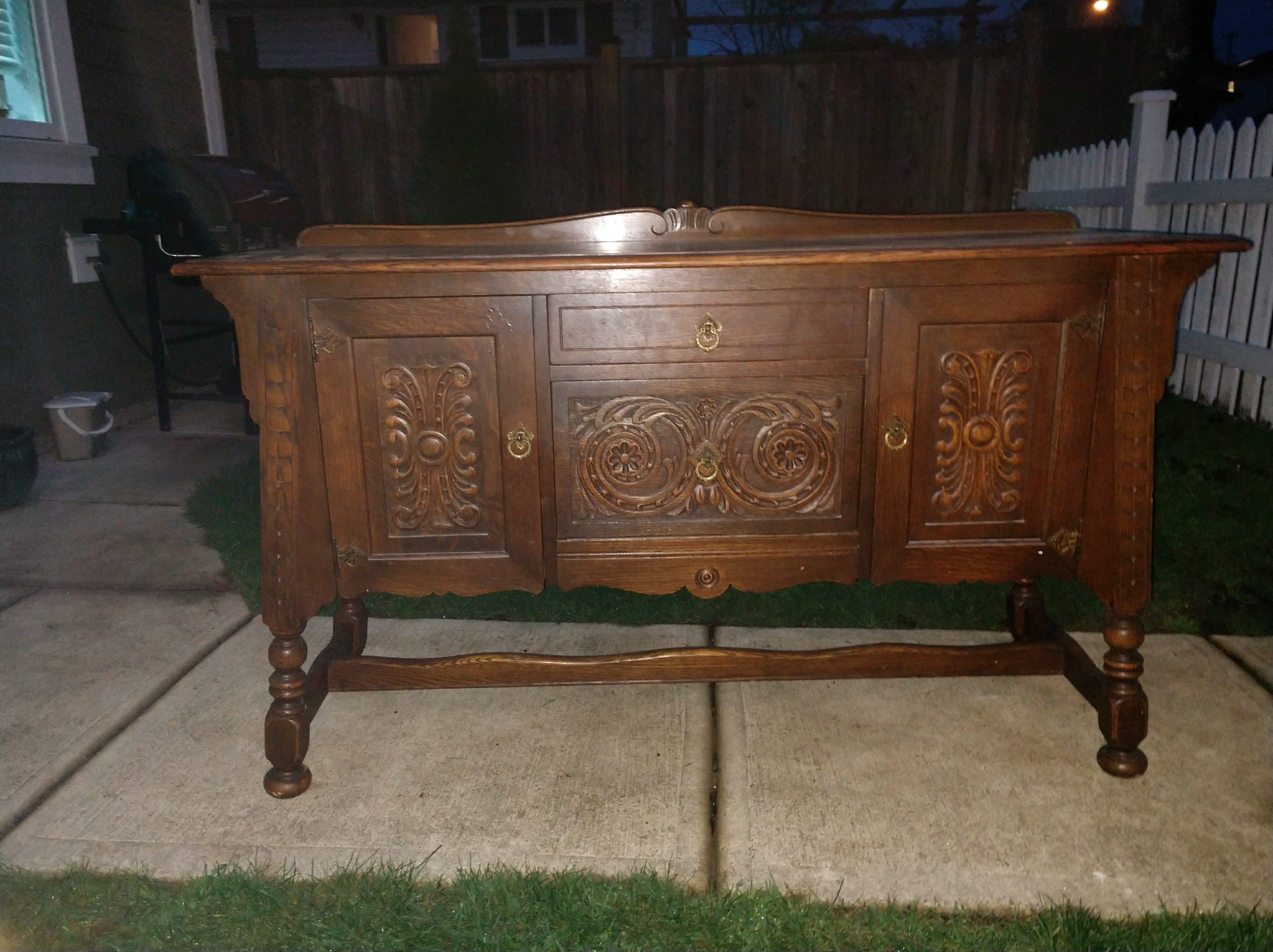 Antique Sideboard/Buffet AntiquesNavigator — Online Antique Stores